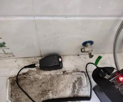 环江屋顶漏水维修公司分享下卫生间漏水的危害及解决方法